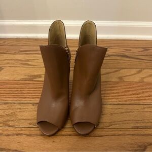 NWOB Michael Michael Kors Alane leather and python bootie- Size 8